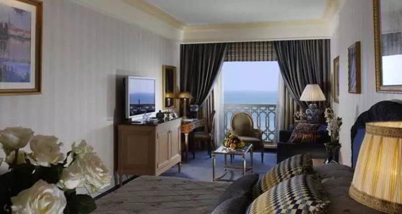 هتل Intercontinental Le Vendôme Beirut