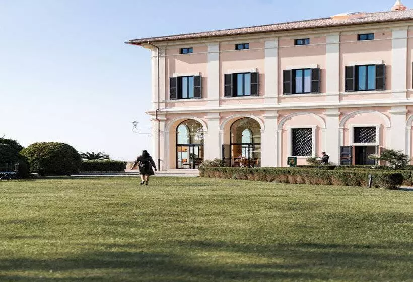 La Posta Vecchia Hotel