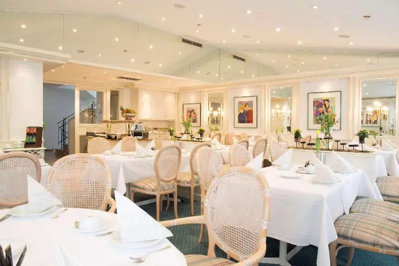 Отель Muenchen  Markt Schwaben Georgenhof