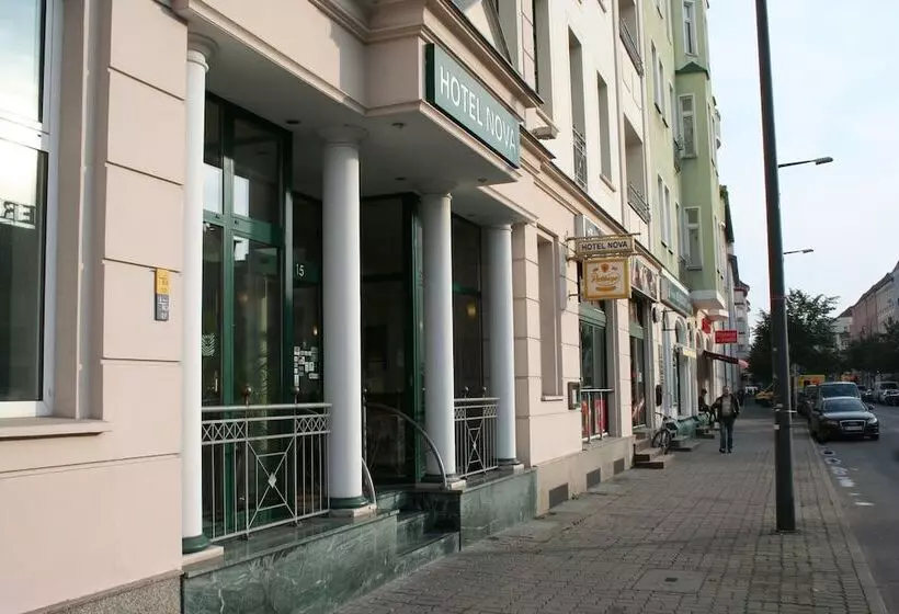 هتل Nova