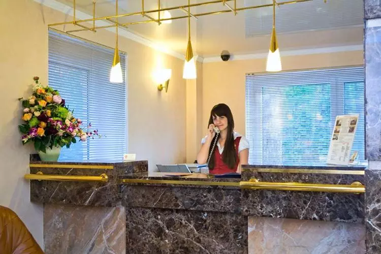 Отель Royal Zenithi