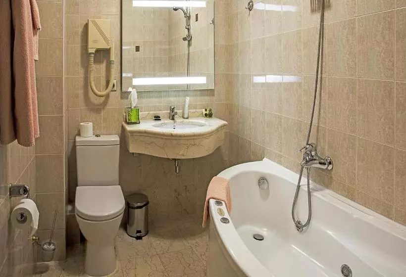 Отель Royal Zenithi