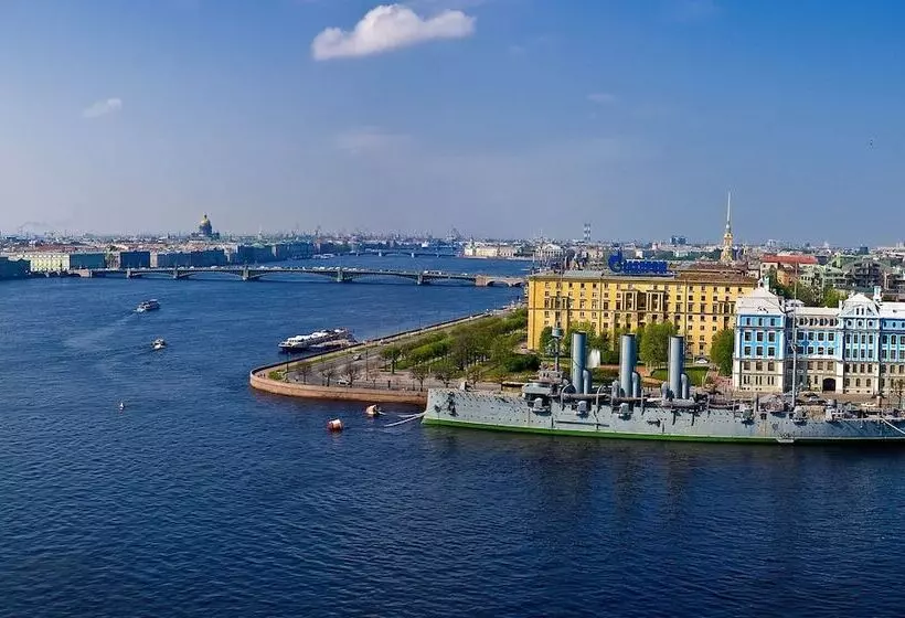 فندق Saint Petersburg