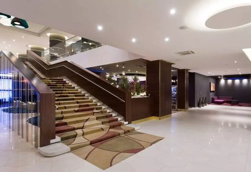 فندق Saint Petersburg