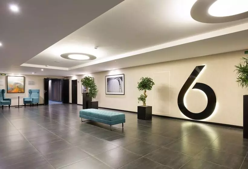 فندق Saint Petersburg