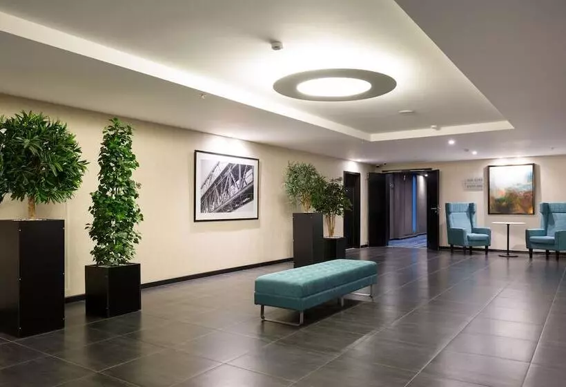 فندق Saint Petersburg