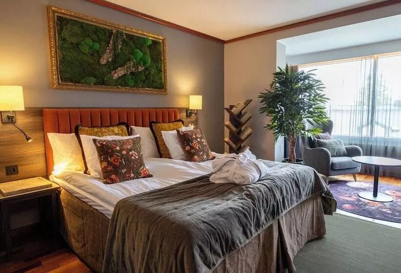 Hotelli Villa Foresta