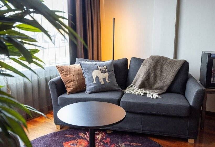 هتل Villa Foresta