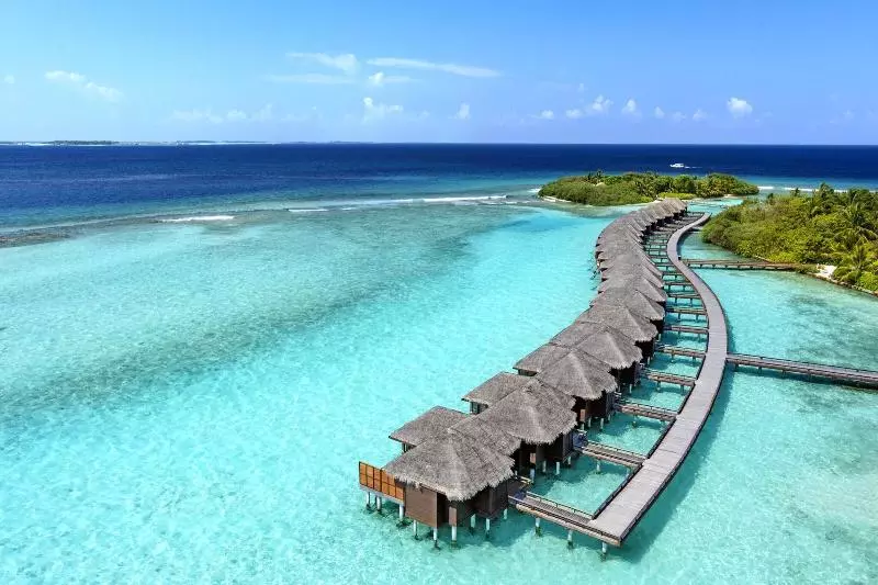 Sheraton Maldives Full Moon Resort & Spa
