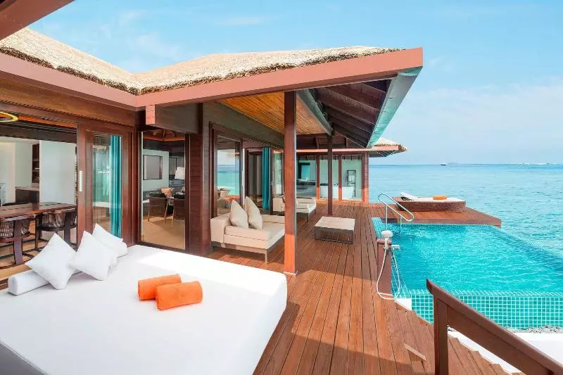 Sheraton Maldives Full Moon Resort & Spa