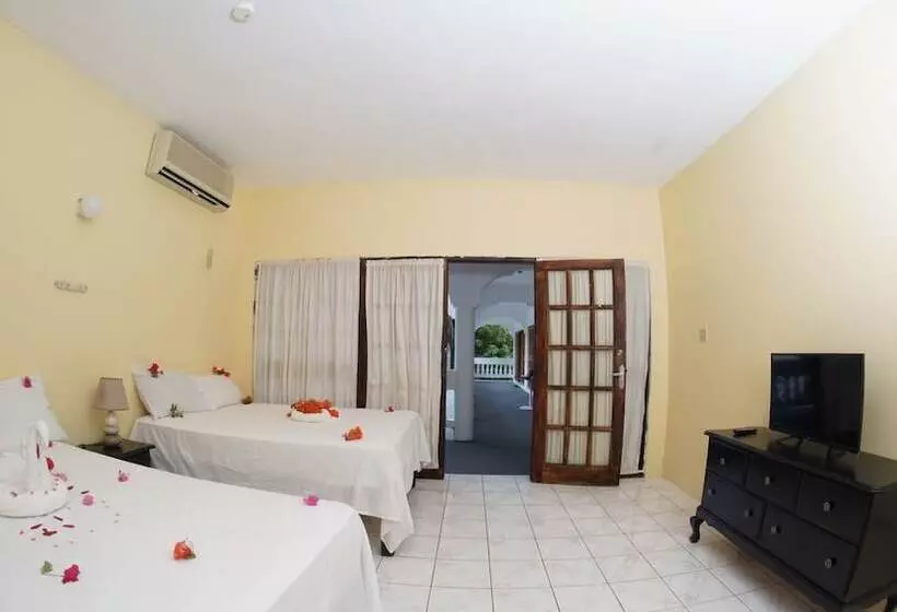 استراحتگاه Pure Oasis