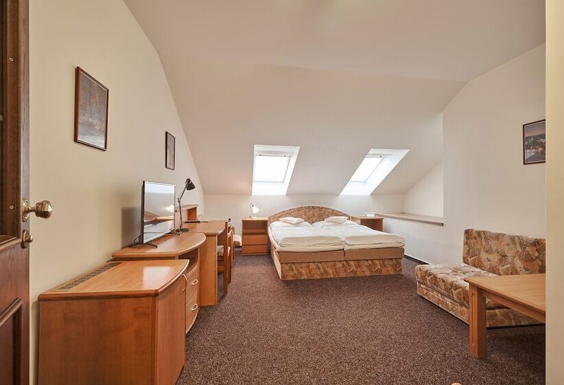 בית מלון כפרי Adam Trutnov