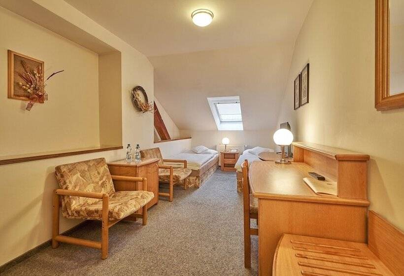 בית מלון כפרי Adam Trutnov