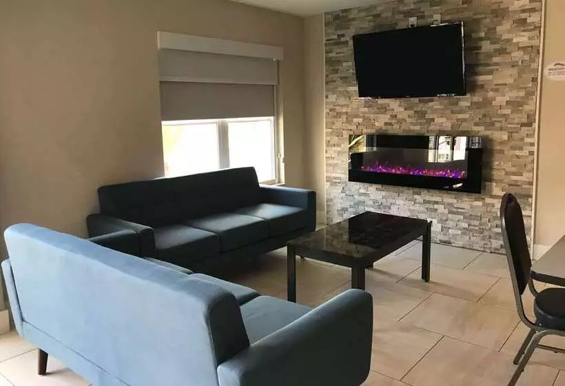 호텔 Baymont By Wyndham Lake Park Valdosta I75