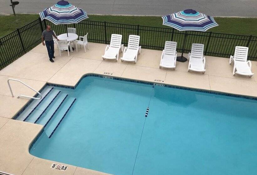 Отель Baymont By Wyndham Lake Park Valdosta I75