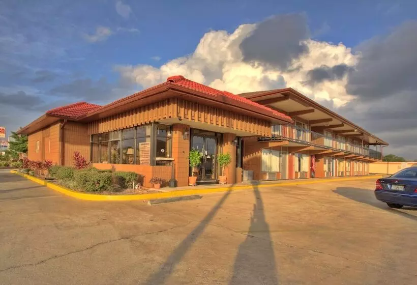 هتل Belair Orlando Near Florida Mall