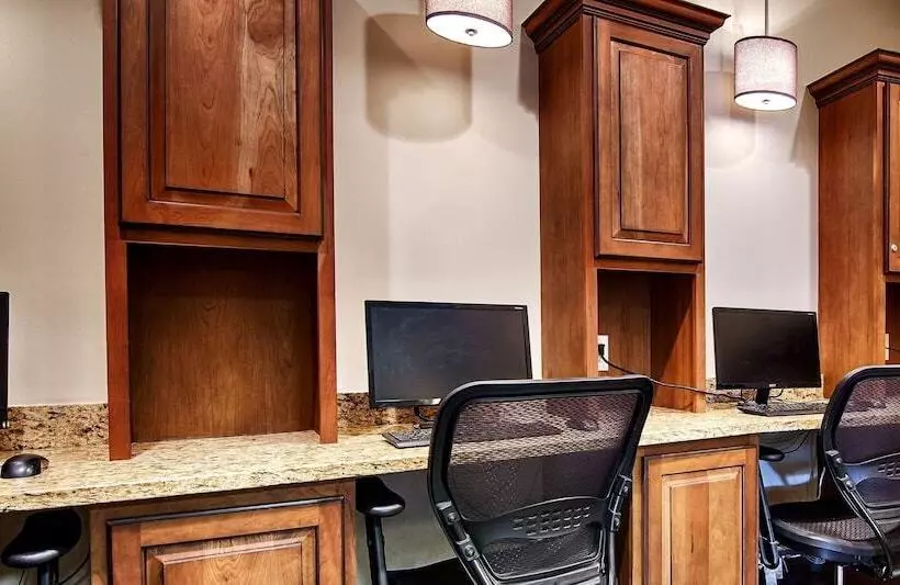 酒店 Comfort Inn & Suites At Copeland Tower