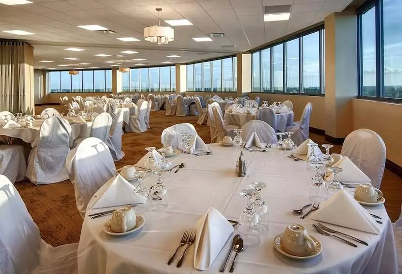 酒店 Comfort Inn & Suites At Copeland Tower