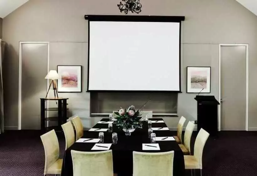 Отель Lake House Daylesford