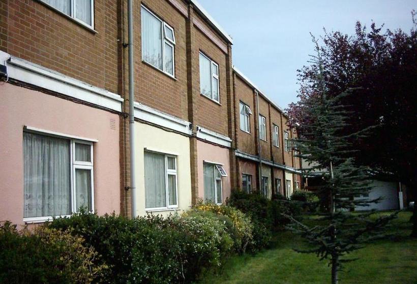 فندق Lodge At Leeming Bar