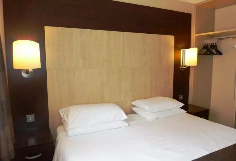 Hotel Lodge At Leeming Bar