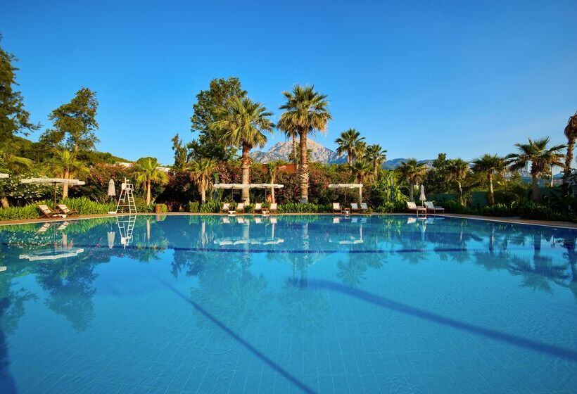 בית מלון כפרי Movenpick Resort Antalya Tekirova