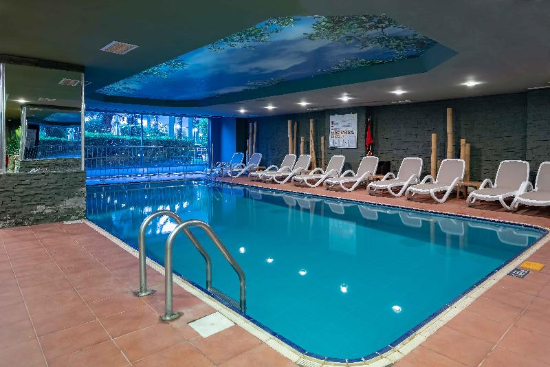 בית מלון כפרי Movenpick Resort Antalya Tekirova