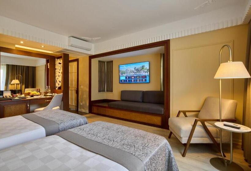 בית מלון כפרי Movenpick Resort Antalya Tekirova