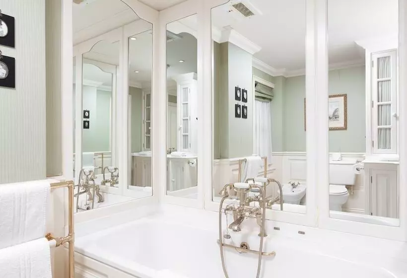 酒店 The Angel Posting House & Livery