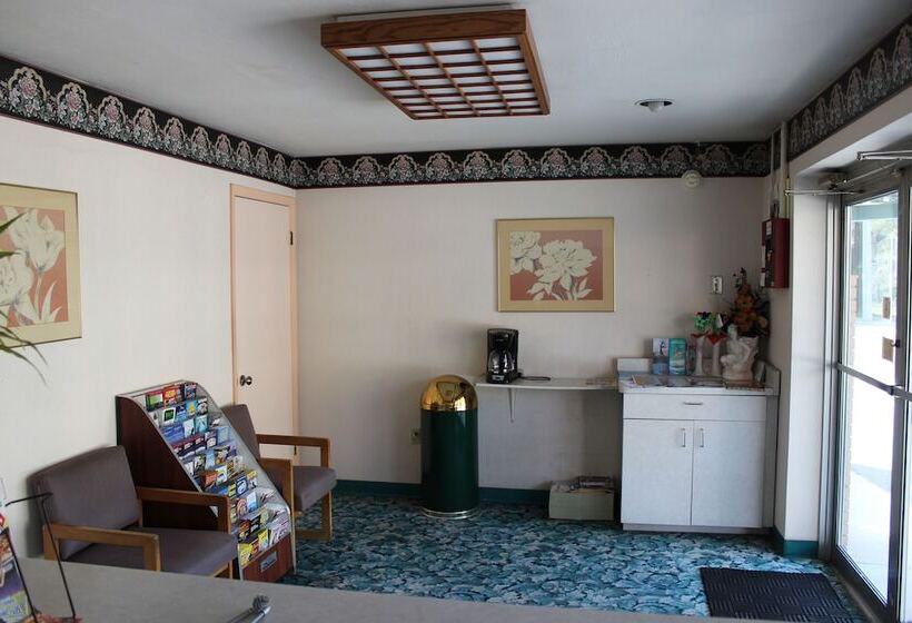 هتل Travelers Inn Gainesville