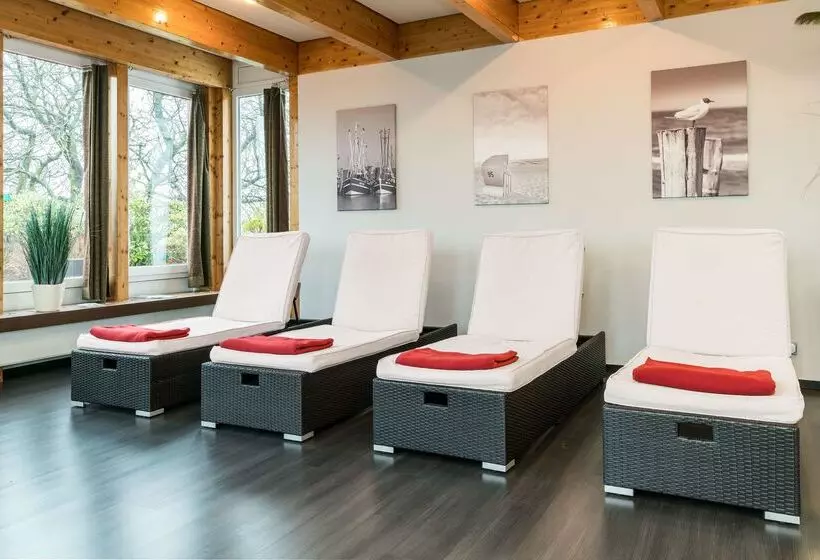 Отель Upstalsboom Park