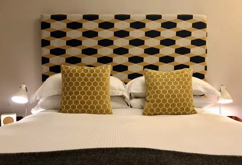 Отель Westwood House