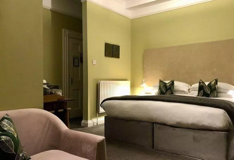 Отель Westwood House