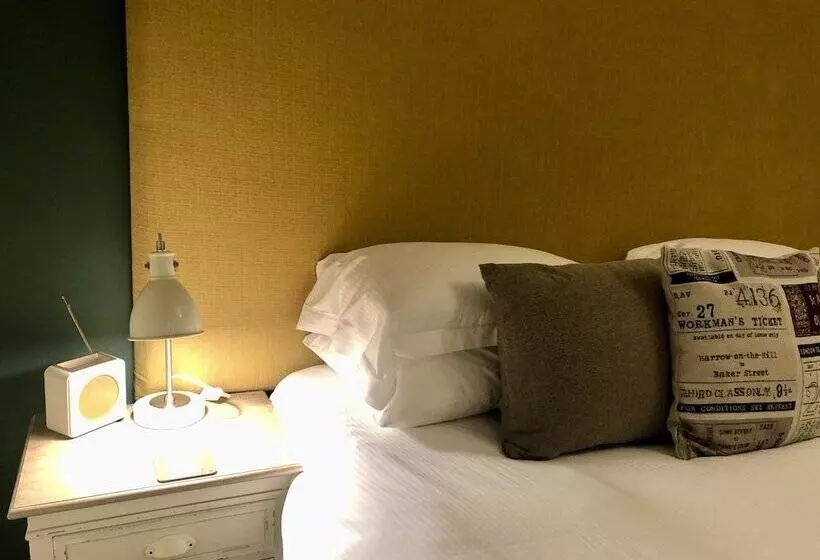 Отель Westwood House