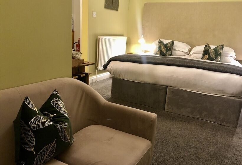 בית מלון כפרי Westwood House