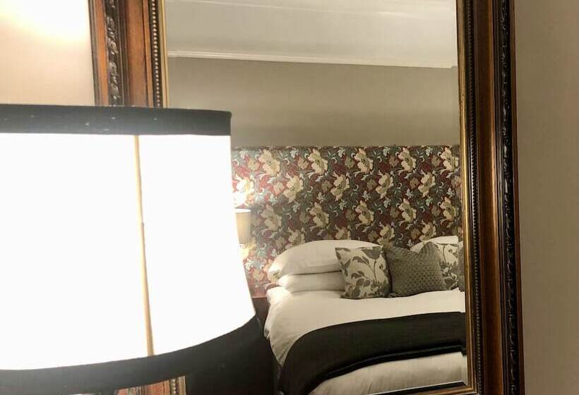 בית מלון כפרי Westwood House