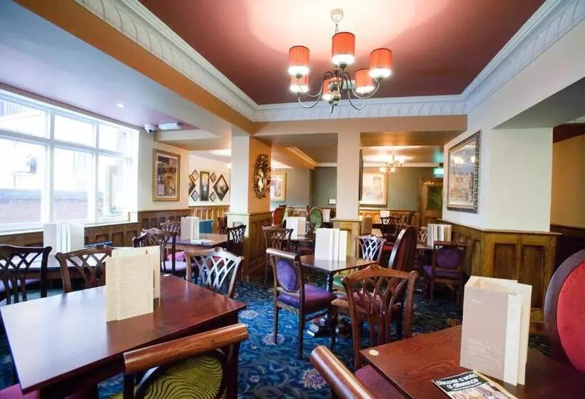 The Unicorn Hotel Wetherspoon