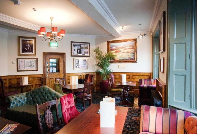 The Unicorn Hotel Wetherspoon