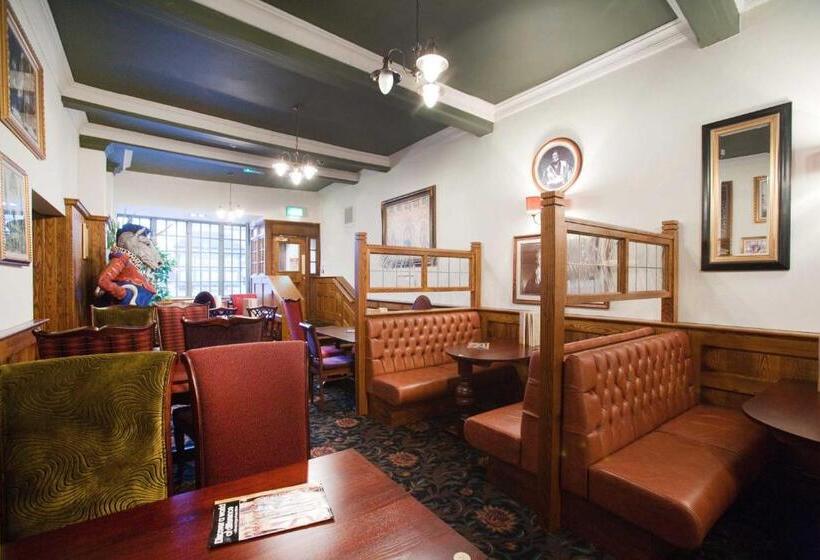 The Unicorn Hotel Wetherspoon