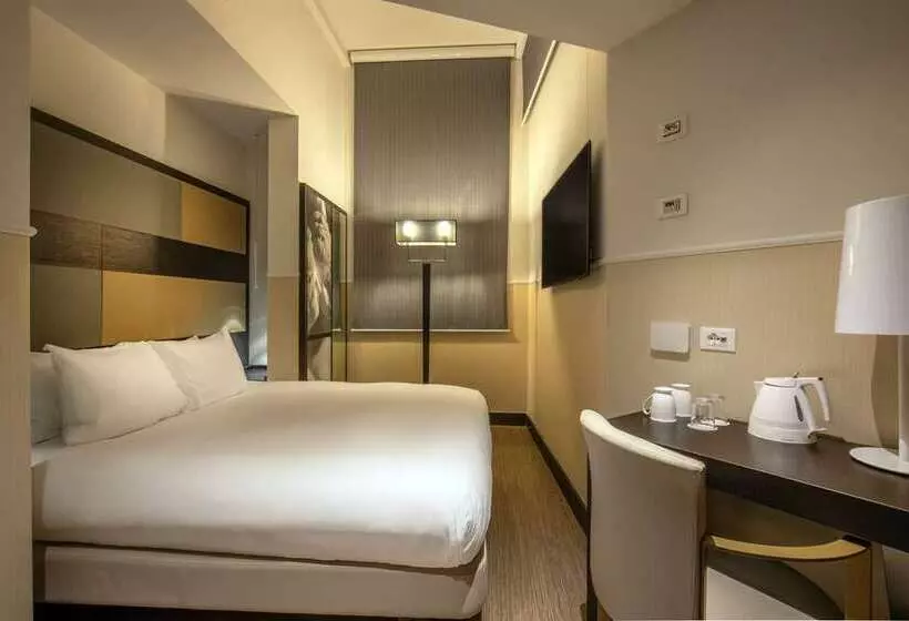 Cosmopolita Hotel Rome, Tapestry Collection By Hilton