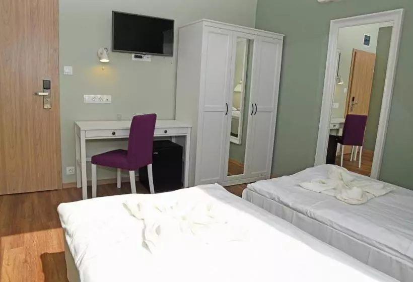 酒店 Admiral Family Resort