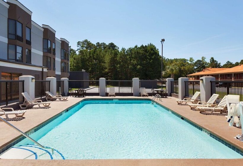 فندق Country Inn & Suites By Radisson, Florence, Sc