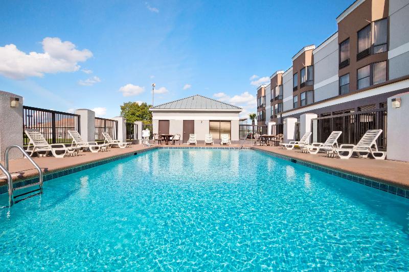 فندق Country Inn & Suites By Radisson, Florence, Sc