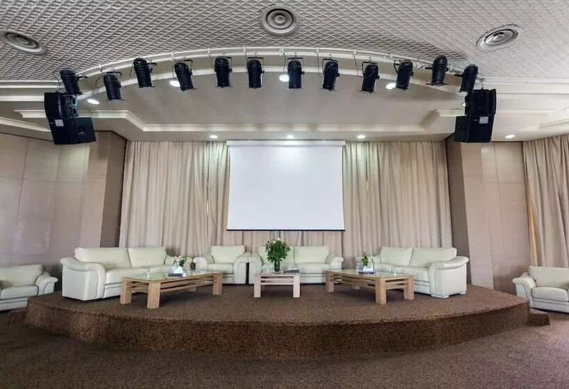 Отель El Mouradi Tozeur