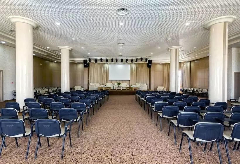 Отель El Mouradi Tozeur