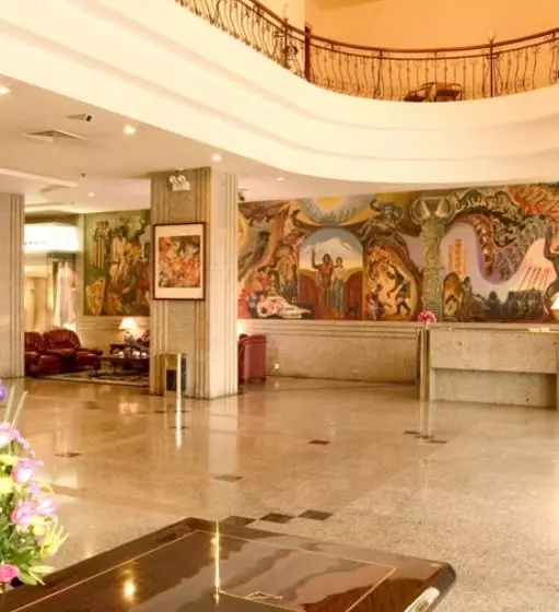 酒店 Golden Dragon