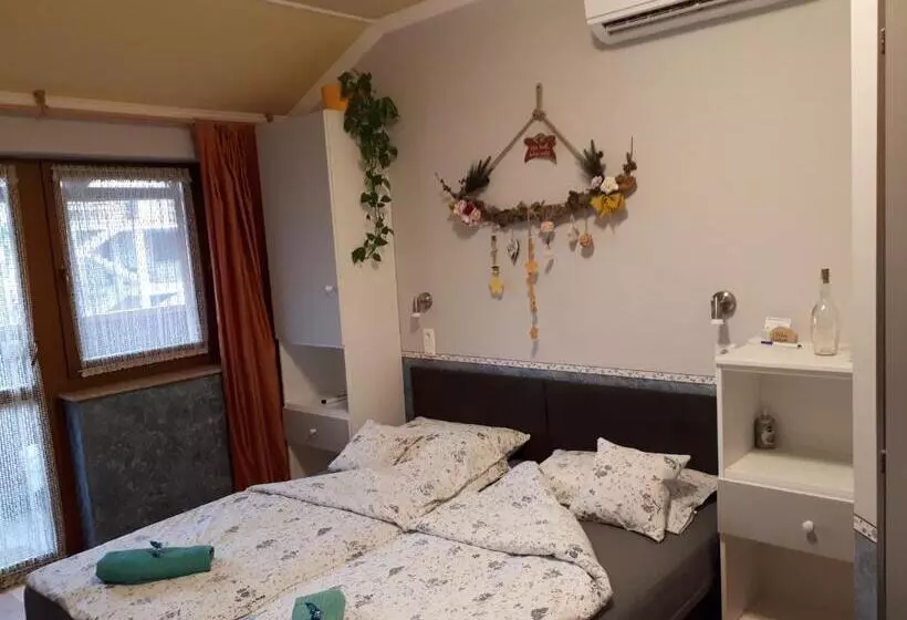 هتل Mini Vendégház Budaörs