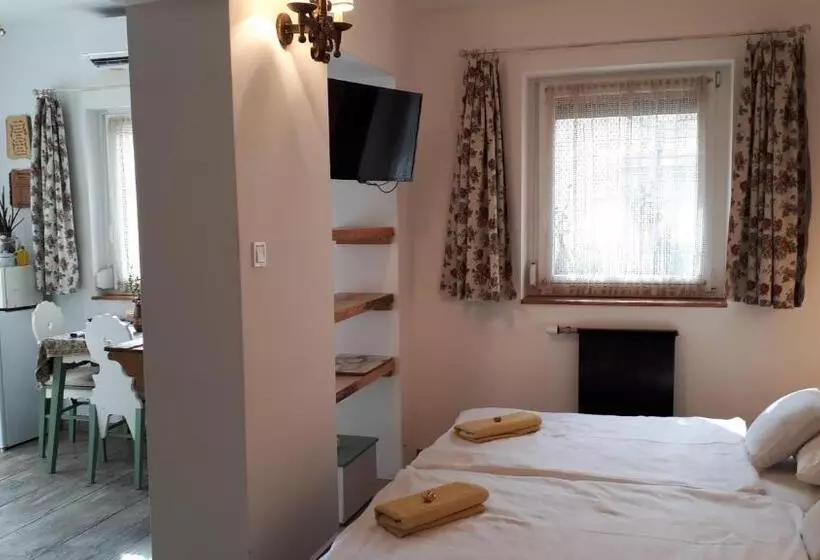 هتل Mini Vendégház Budaörs