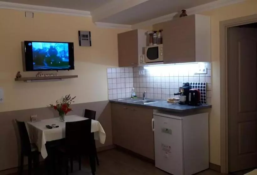 هتل Mini Vendégház Budaörs