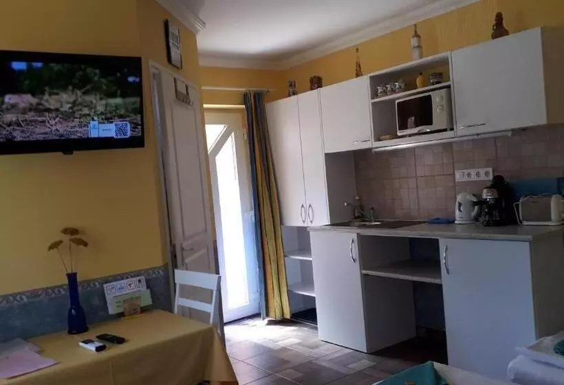 هتل Mini Vendégház Budaörs